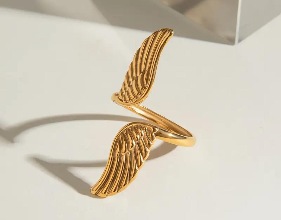 Women's Jewelry_ "Wings Ring"