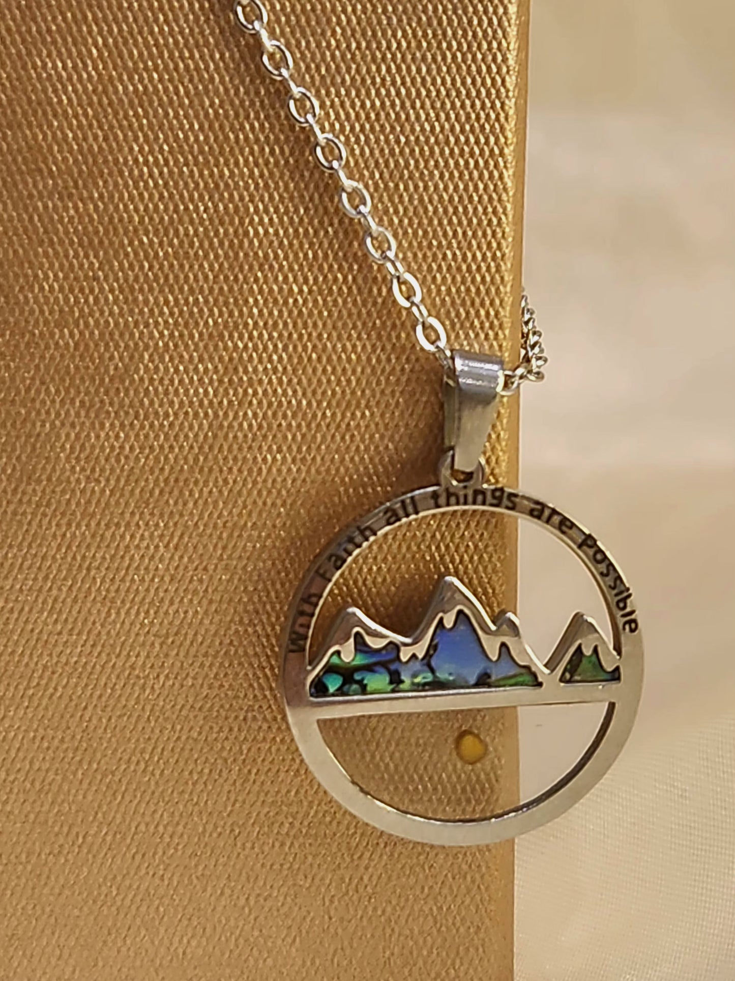 Women's Jewelry_ "Mountain" - With faith, all things are possible