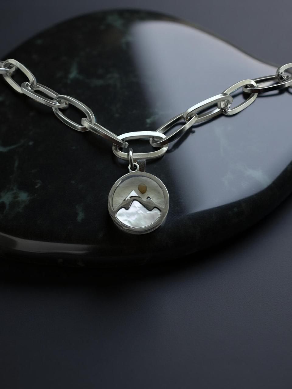 Women's Jewelry_ "Faith That Moves Mountains"