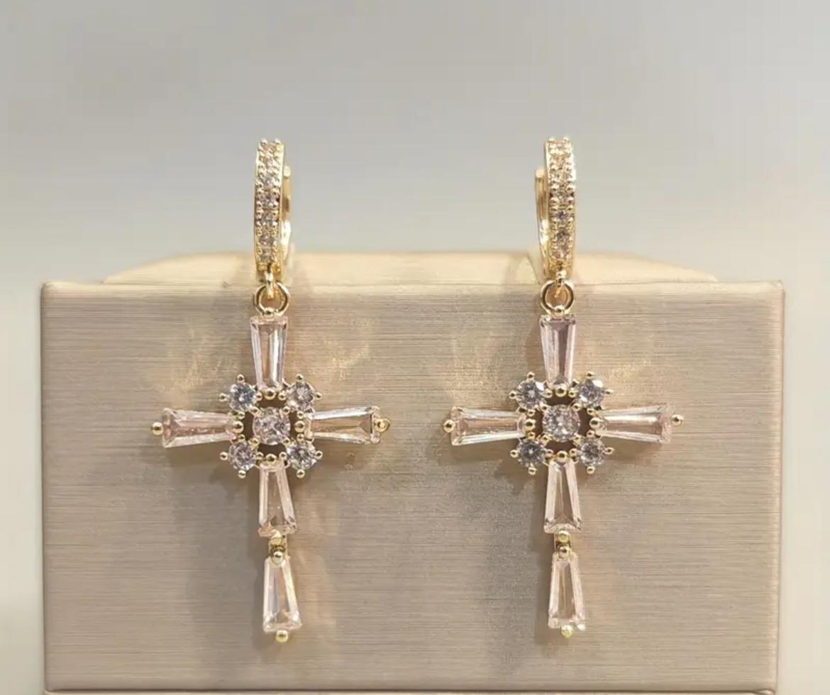 Women's Jewelry_ "Cross Earring"