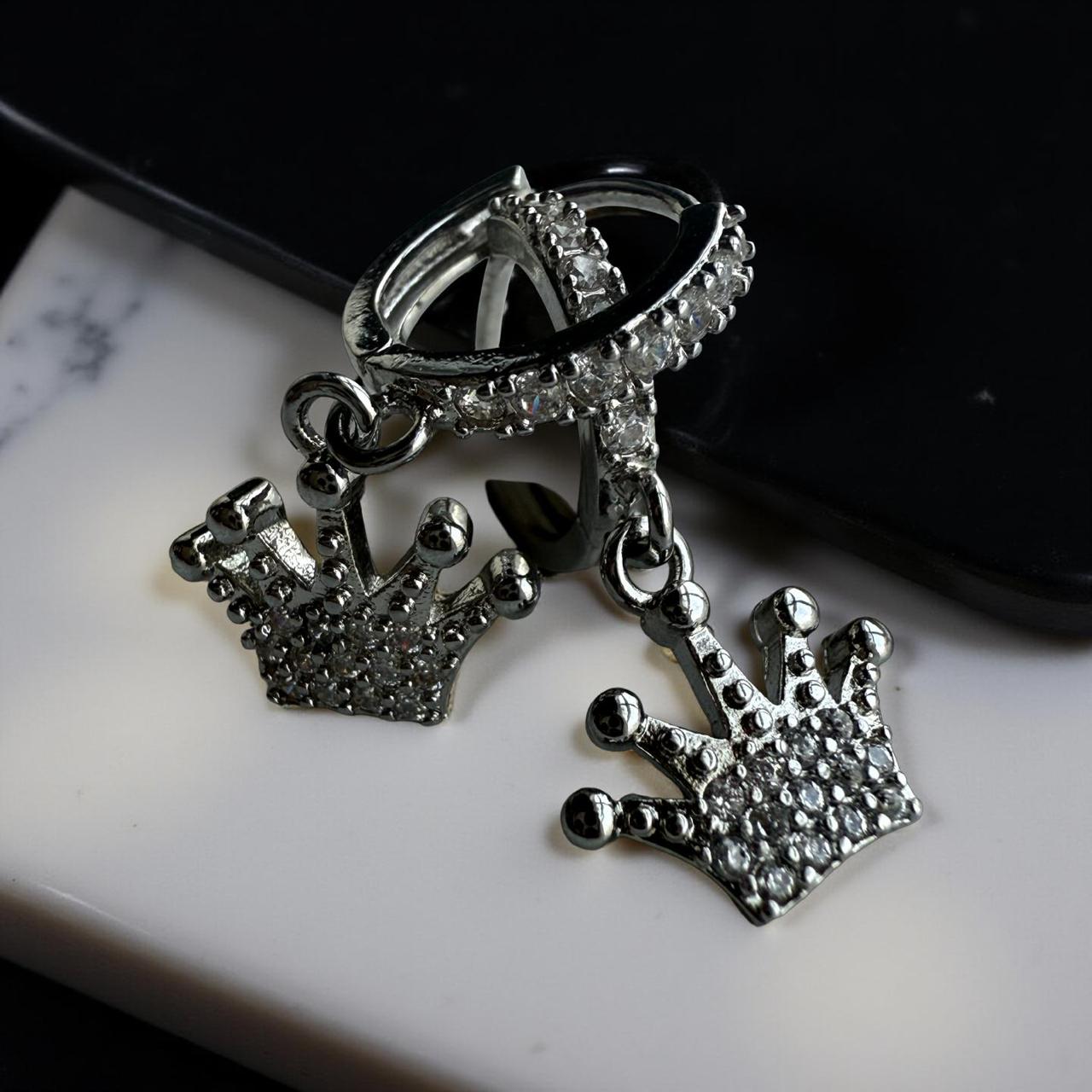 Women's Jewelry_ "Crown Earrings"